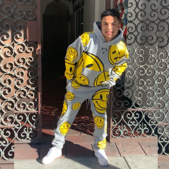 Men's Heather Grey Yellow 🙂 Fleece Hooded Sweatsuit